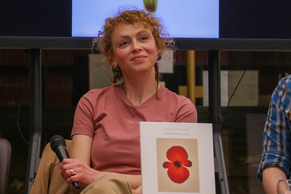 Зорница Гъркова-Гръмкова и двата ѝ начина да изобрази почудата и възхитата  от света