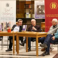  Клуб „Писмена“ представи Юлиан Жилиев с „Етюди, критики, иронии“ 8