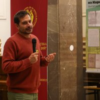 В клуб „Писмена“ гостува Димитър Кенаров с „Разораните градини на любовта 2