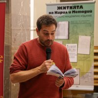 В клуб „Писмена“ гостува Димитър Кенаров с „Разораните градини на любовта 7
